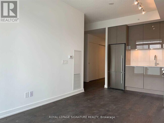 Photo - 25 Richmond St E Unit 2612