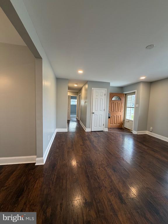 Photo - 1000 Birchwood Dr