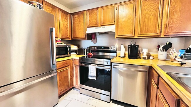 Photo - COZY STAFFORD APARTMENT WITH COMMUNITY POOL Unit 203