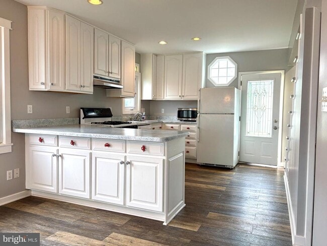 Photo - 2513 Barrison Point Rd