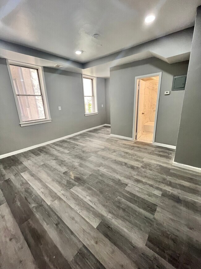 405 North 5th St Apt 1A - 400 N 5th St Unit 1A