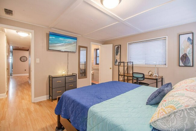 Photo - 1245 Catalpa Ln Unidad 1