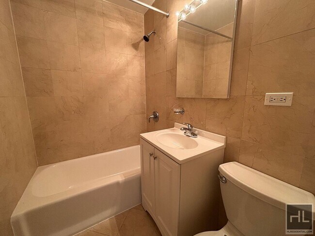 Photo - EAST 49 STREET Unit 5B