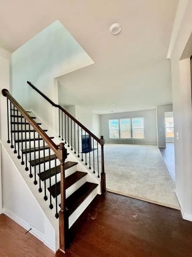 Photo - 212 Himalaya Way