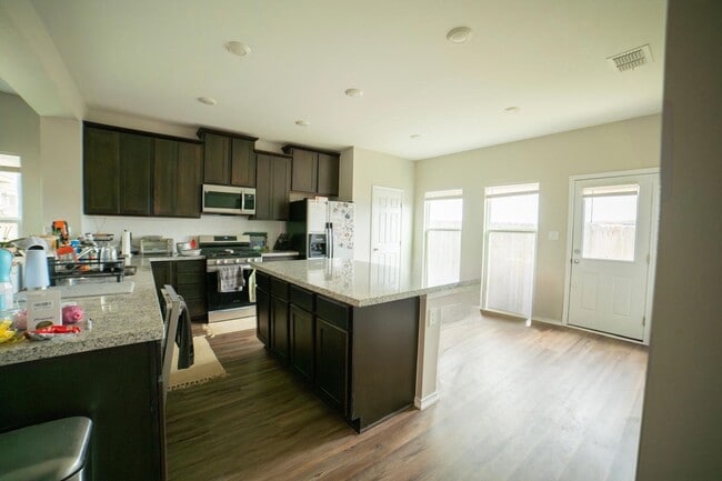 Photo - 3707 Felicity Dr