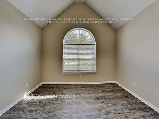 Photo - 254 Bonnes Dr SW