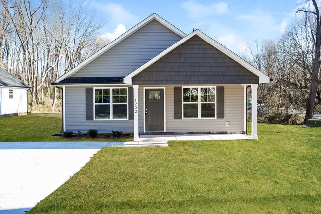 Building Photo - 1222 Kenly St Rental