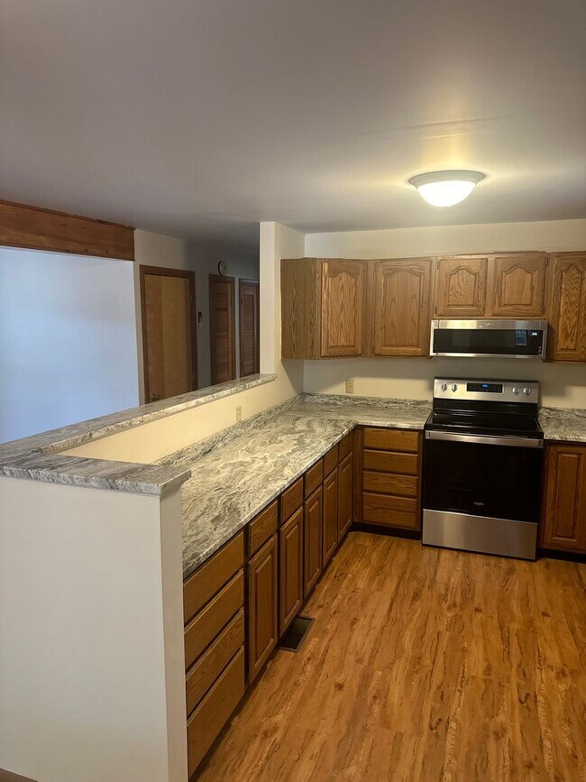 Charming Newly Renovated 3Bedroom Home fo... House Rental in