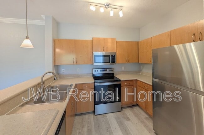 Photo - 8290 Gate Pkwy W Unit 147