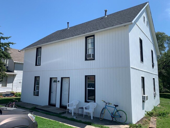 Photo - 1304 Sycamore St