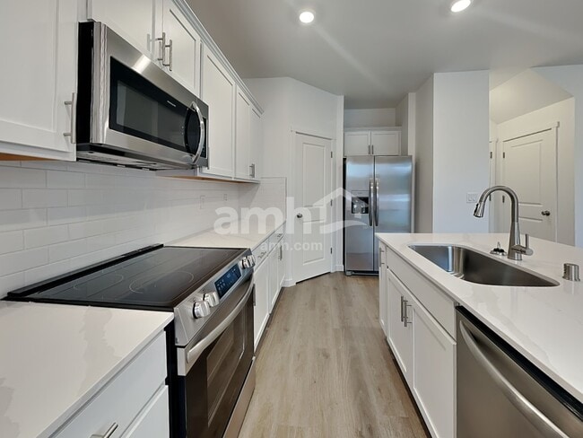 Photo - 5206 Turnstone St SE