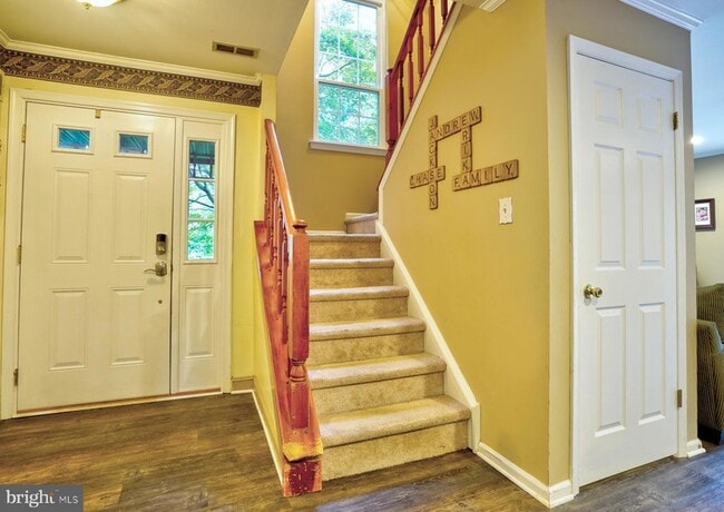 Photo - 111 Honey Locust Ct