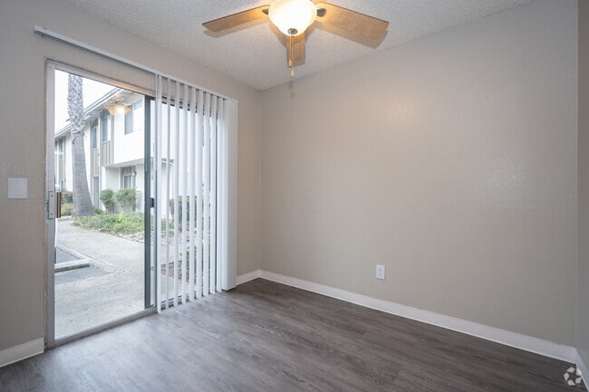 2BR, 1.5BA - 1,050SF - Dining Room