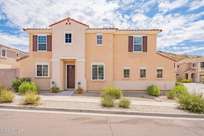 Photo - 445 W Mountain Sage Dr