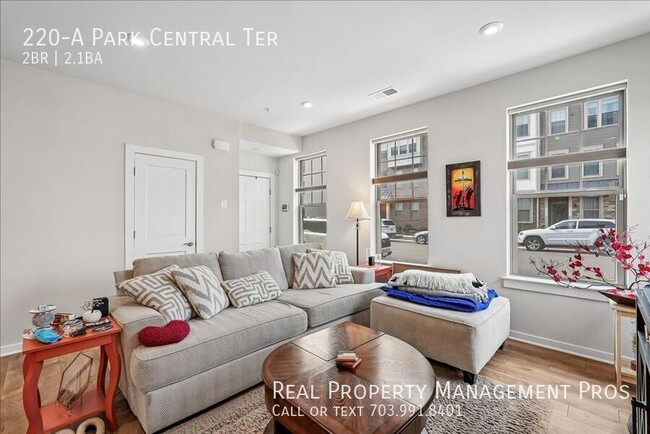 Photo - 220 Park Central Ter