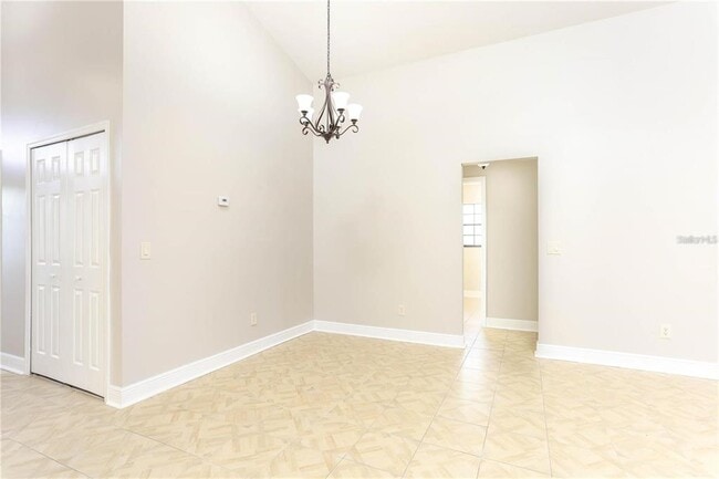 Photo - 1494 Hyde Park Dr