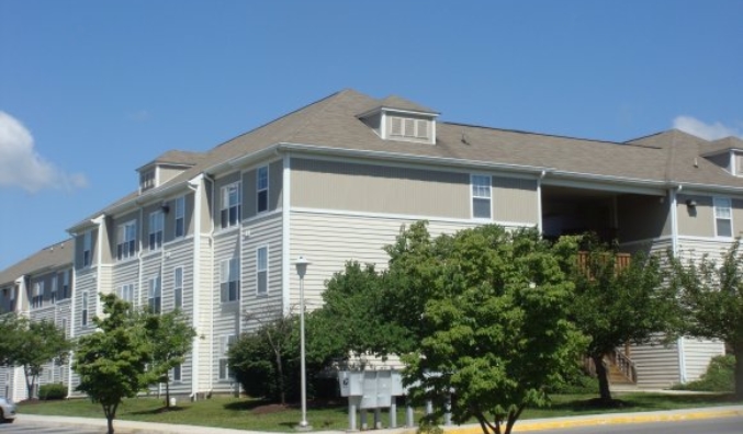 Collegiate Suites of Blacksburg - Collegiate Suites of Blacksburg Apartments