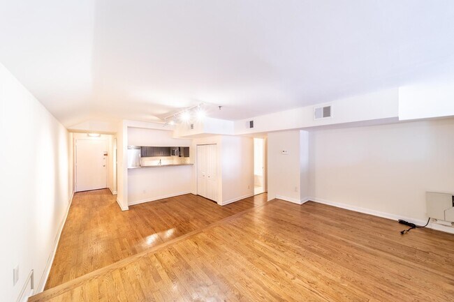 Photo - 357 Varick St Unit 125B