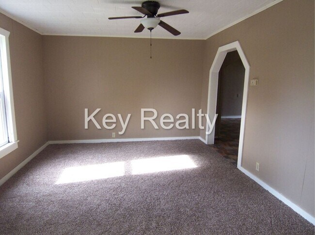 Photo - 123 Hickory St