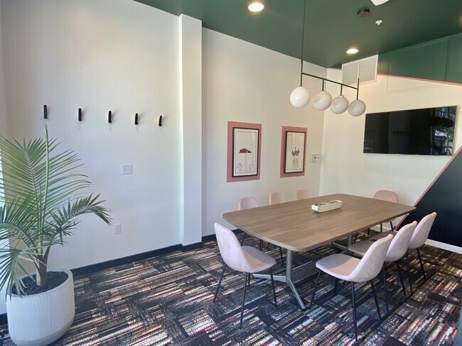 Hannah Townhomes & Lofts