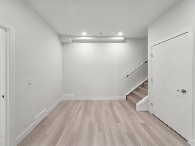 Photo - 7412-7434 34 Ave NW