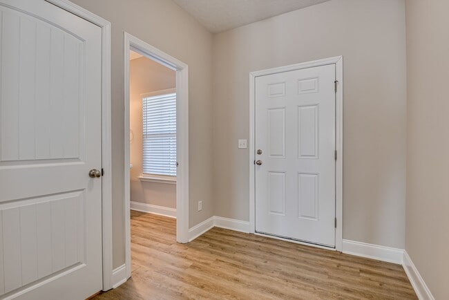 Photo - 2 Bed/ 2 Bath Townhome - 7 Minutes from Fort Gordon!