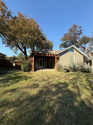 Photo - 1216 Los Altos Ln