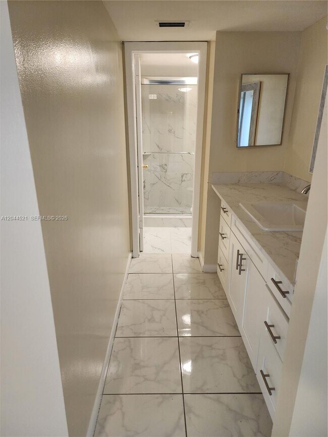 Photo - 2148 White Pine Cir