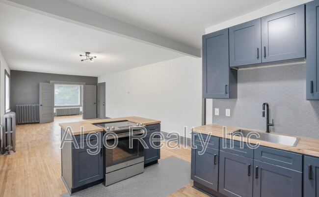 Photo - 3433 Portland Ave