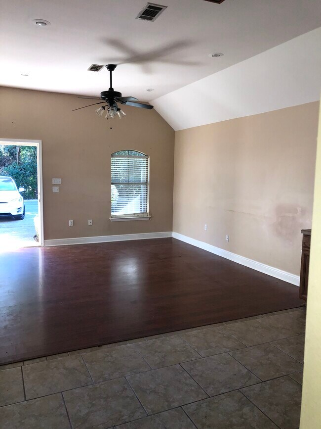 Photo - 57279 CYPRESS AVE