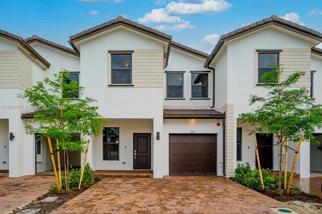 Building Photo - 207 SW 159th Ter