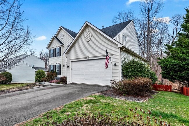 Photo - Beautiful 5-bedroom home close to VRE, I-95, shopping and much more!