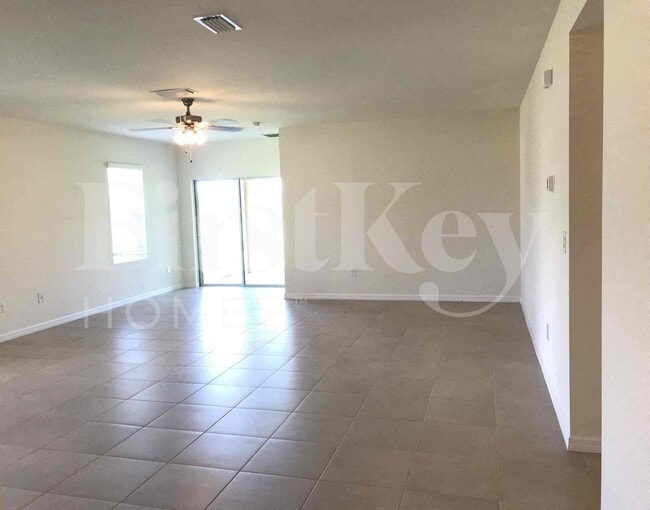 Photo - 625 SW 25th Terrace