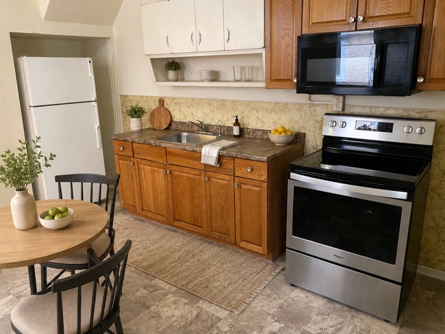 Photo - 314 W King St Unit Apt. 1