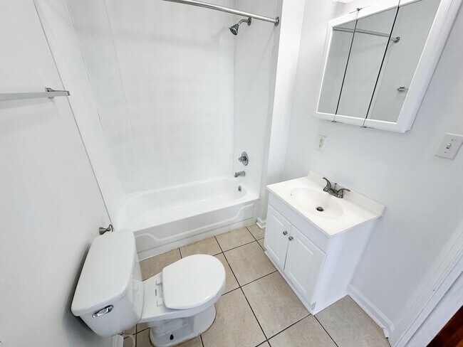 Photo - 218 Ferris St