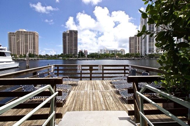 Aventura Yacht Club - Aventura Yacht Club Apartments