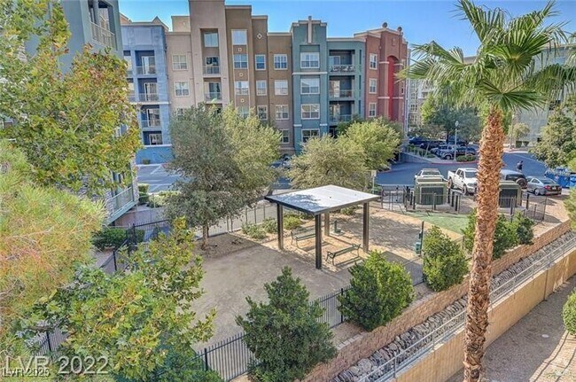 Building Photo - 83 E Agate Ave Unit 304 Rental