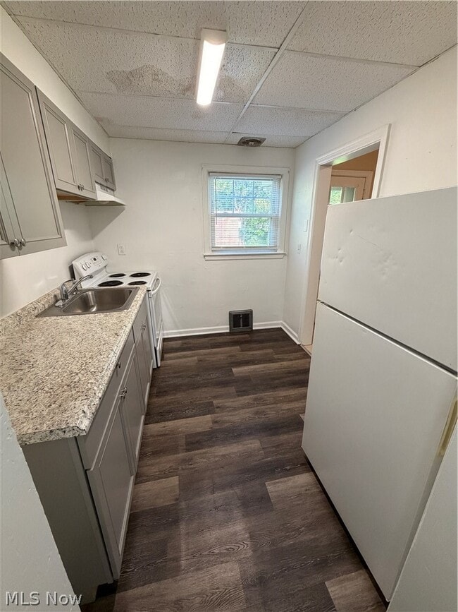Photo - 730 West St