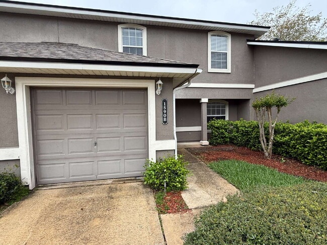 Photo - Move-In Ready Townhome – Pond Views & Walkable Access to Fleming Island Plantation Amenities Unit B