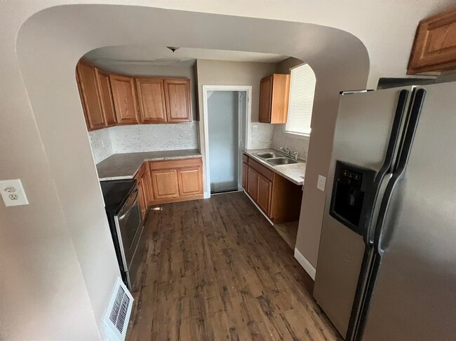 Photo - 8269 Rivard Ave