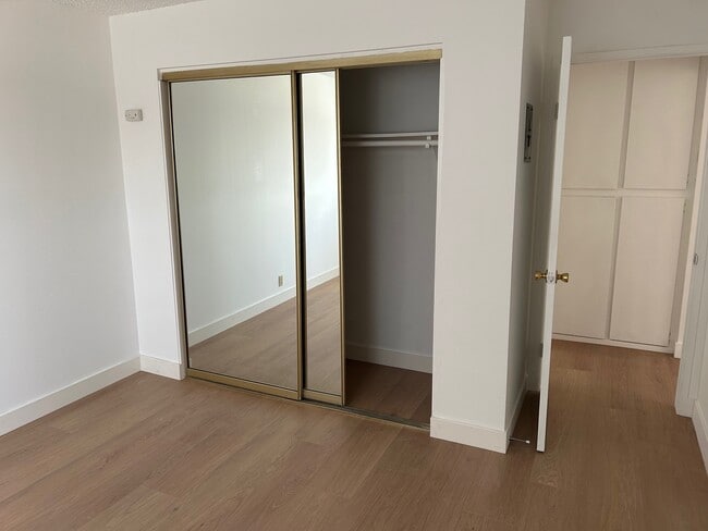 Photo - 4777 W 132nd St