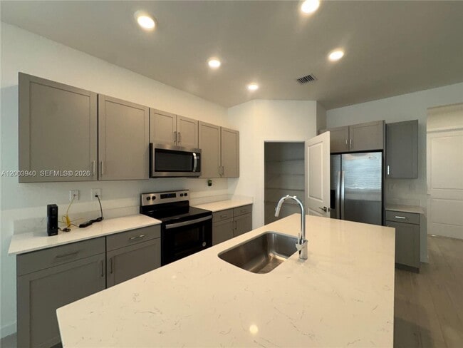 Building Photo - 12948 SW 265th Terrace