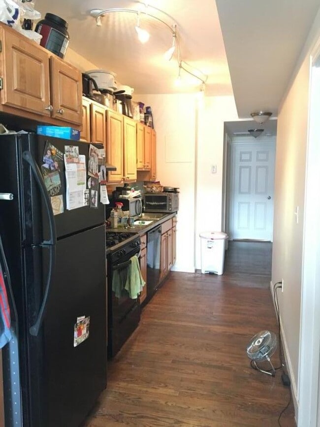 Photo - NO BROKER FEE!  BRIGHTON 3 BED/1.5 BATH WITH C AND D LINE ACCESS - CENTRAL AIR