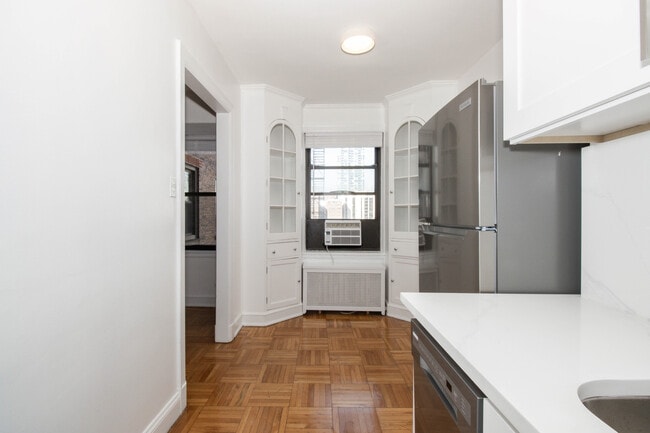 Photo - 1100 N Dearborn St Unidad 1110