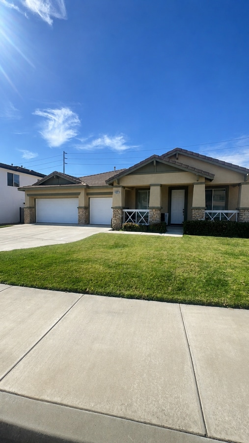 Charming 4bed 3bath in Eastvale! - Charming 4bed 3bath in Eastvale!