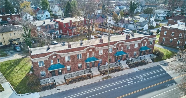 Building Photo - 91 E Arcadia Ave Rental
