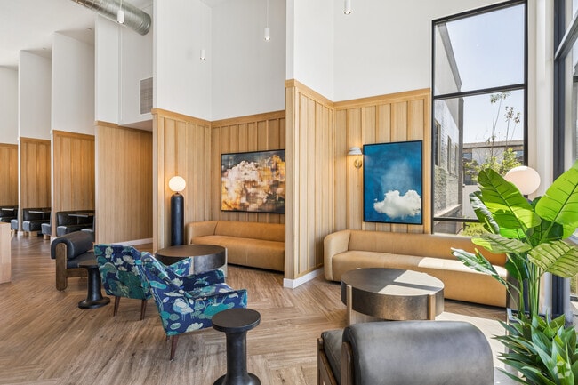 Clubhouse - Elux at McQueen