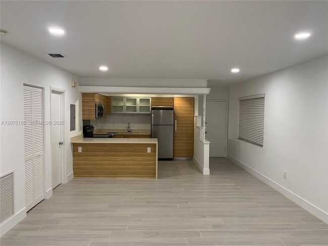 Photo - 315 Majorca Ave Unit 3