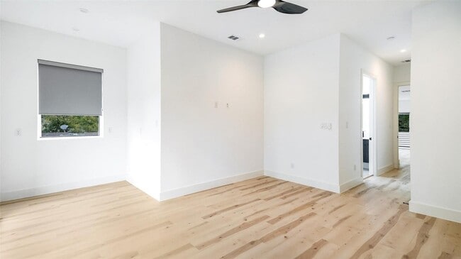 Photo - 2318 Arroyo Ave