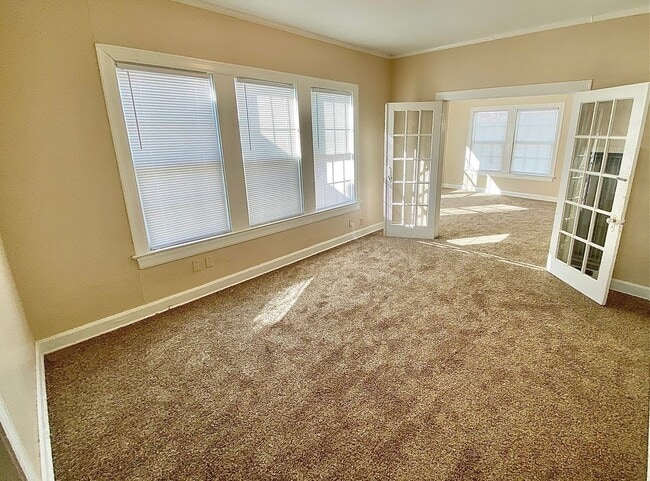 Photo - 2171-2173 Broadway